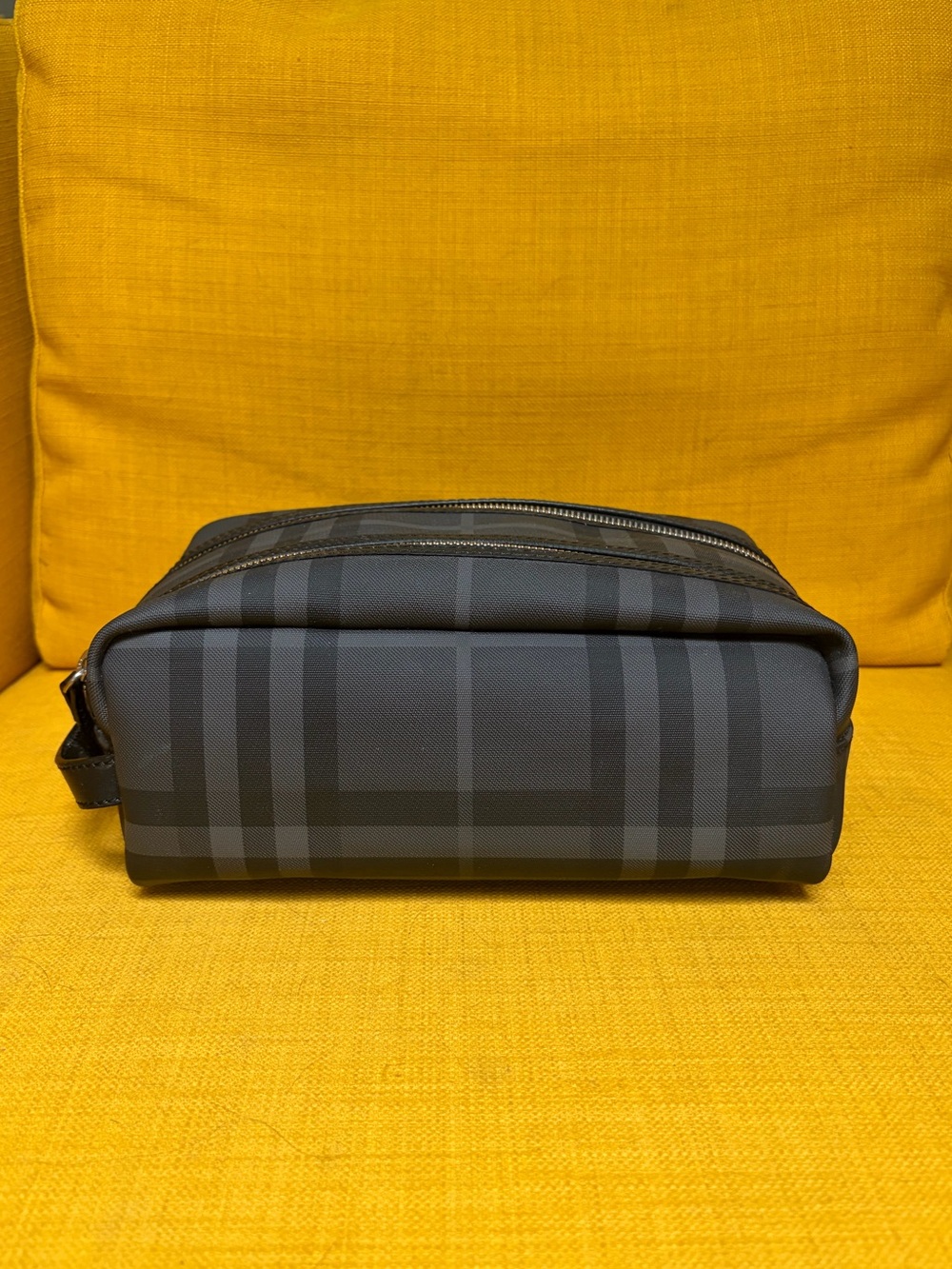 GUC Burberry Check Travel Pouch
